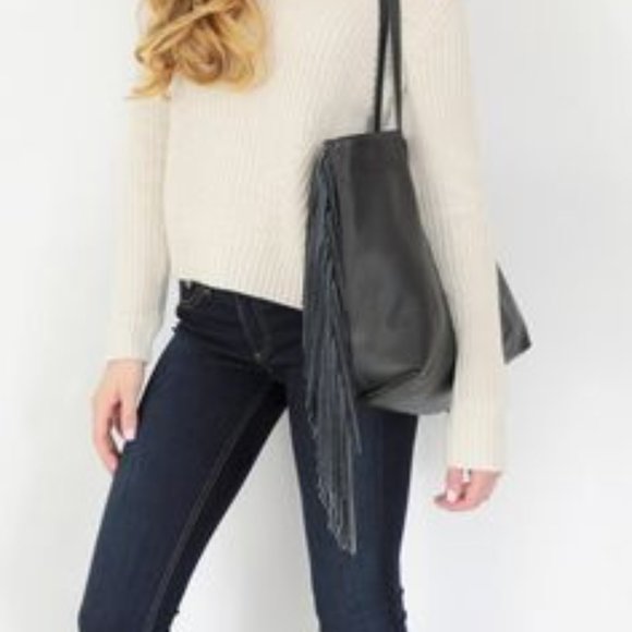 Fringe Tote - Picture 6 of 7